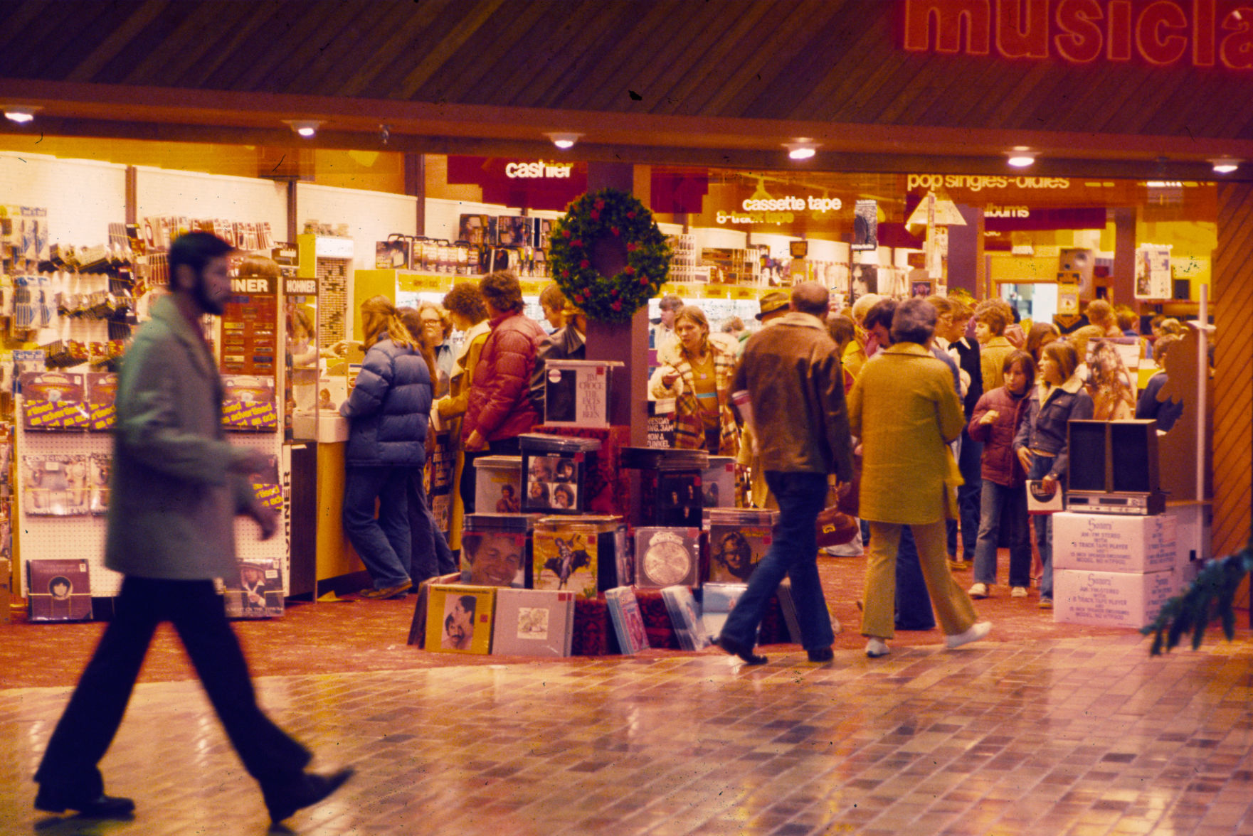 Shoppers at Rimrock Mall, December 23, 1976